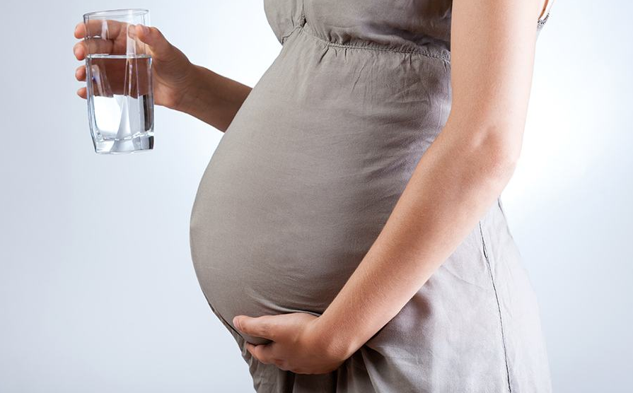 POURQUOI LES FEMMES ENCEINTES PEUVENT AVOIR DES VARICES ?